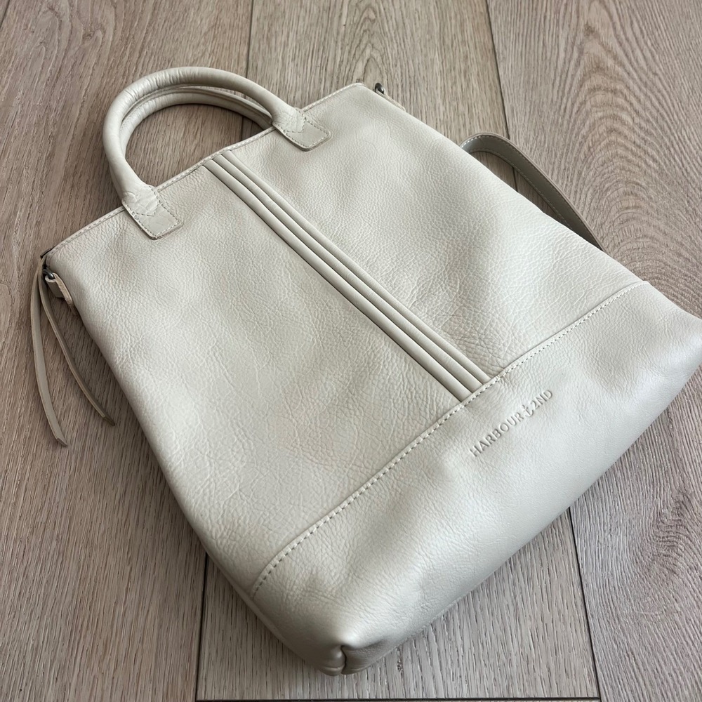 Harbour 2nd "Agnes" Genuine Leather Backpack/Handbag. Color Cream